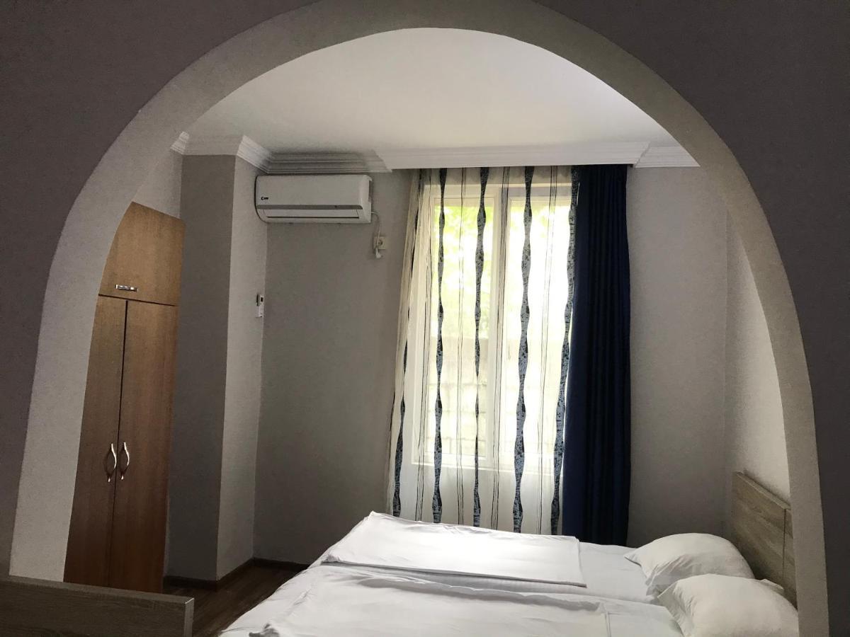 Guest House Nina Kobuleti Extérieur photo