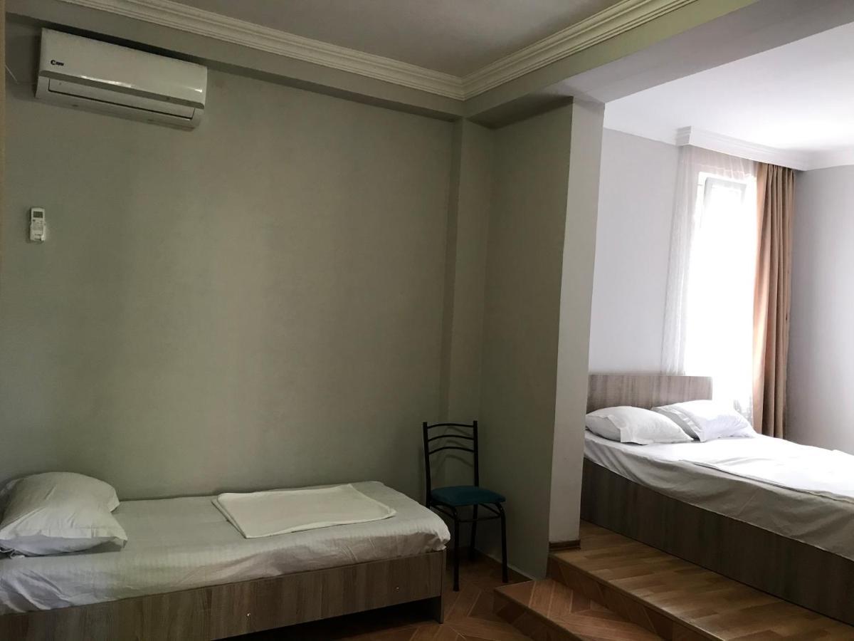 Guest House Nina Kobuleti Extérieur photo